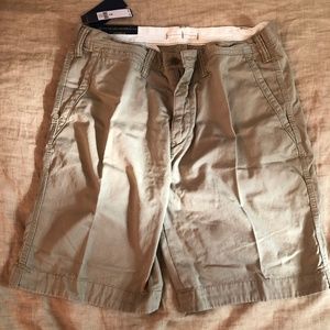 Ralph Lauren Relaxed Fit Khaki Shorts - NEW W/TAGS